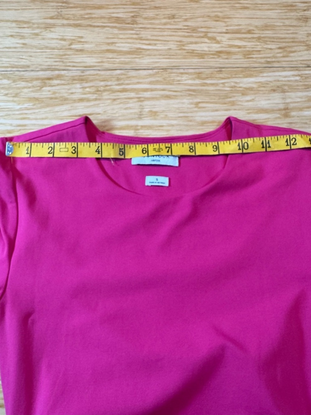 Aritzia Babaton Contour Ruched Mini Dress Pink Short Sleeve Fuscia - Size Small - Picture 10 of 11